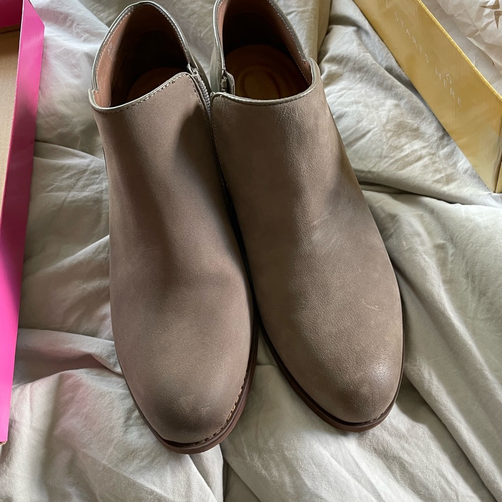 Genuine Leather Warm grey colored booties